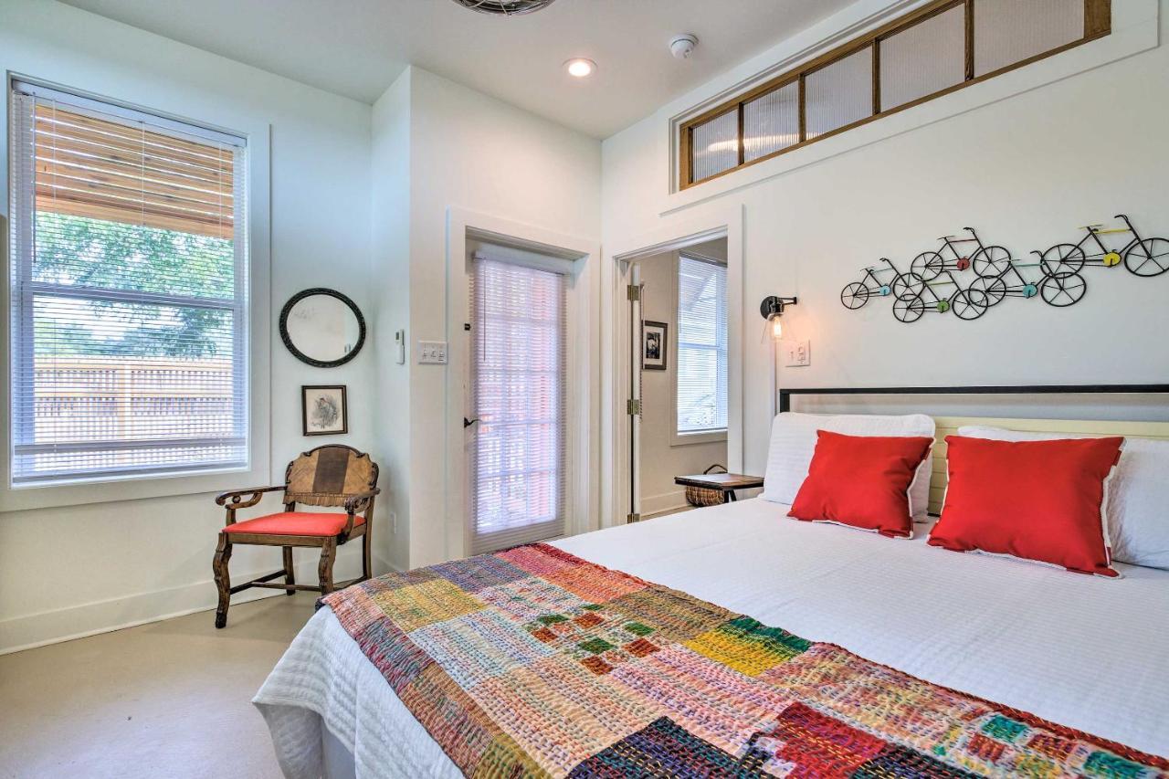 Walk To Beach From Chic Old Town Apartment With Yard Bay St. Louis ภายนอก รูปภาพ